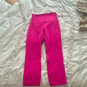 Used pink size 4 lululemon!! Leggings